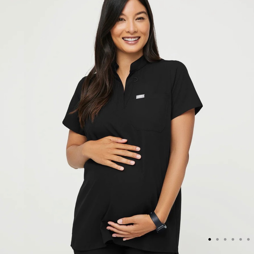 FIGS Maternity Kitale Top in Black Size XXS